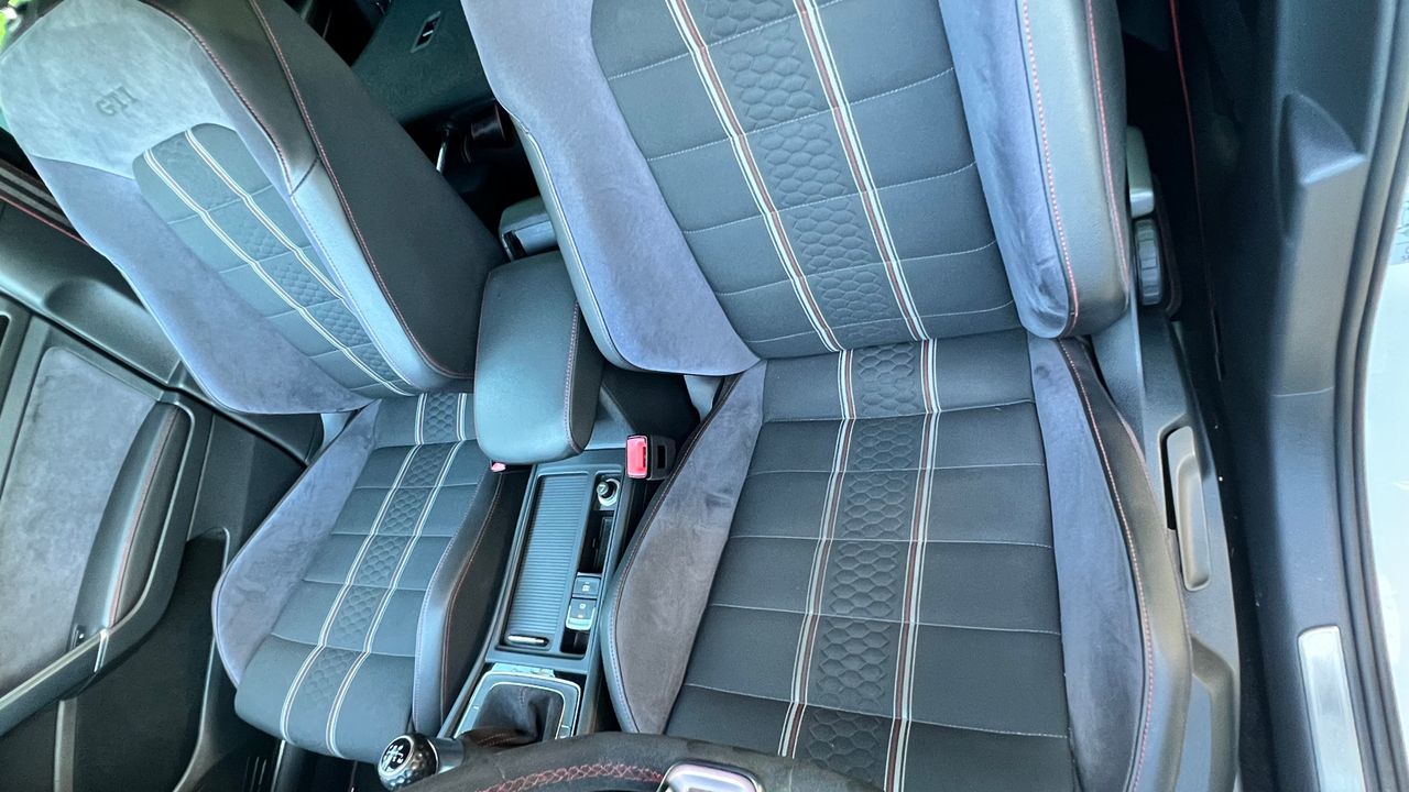 Foto Volkswagen Golf 18