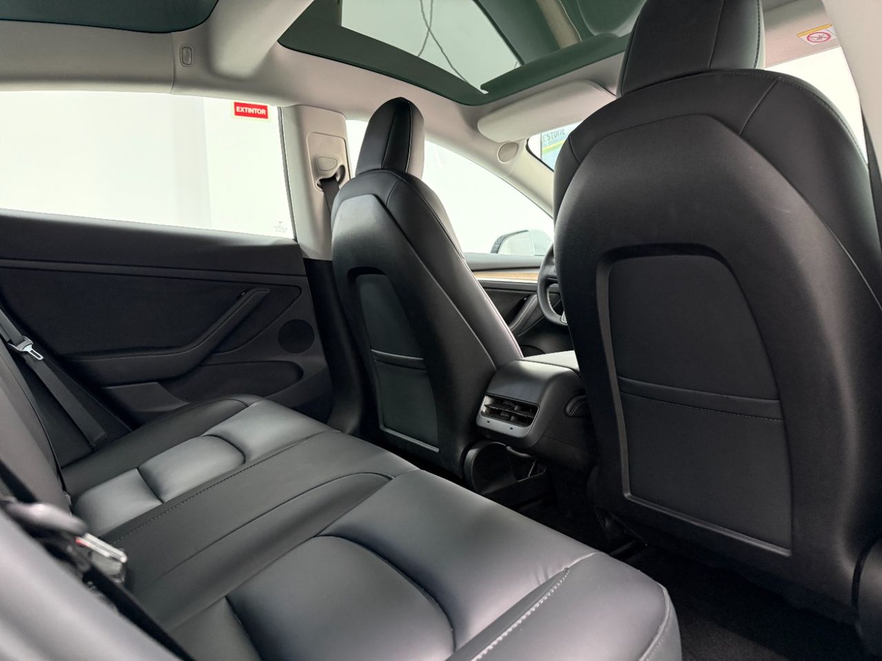 Foto Tesla Model 3 6