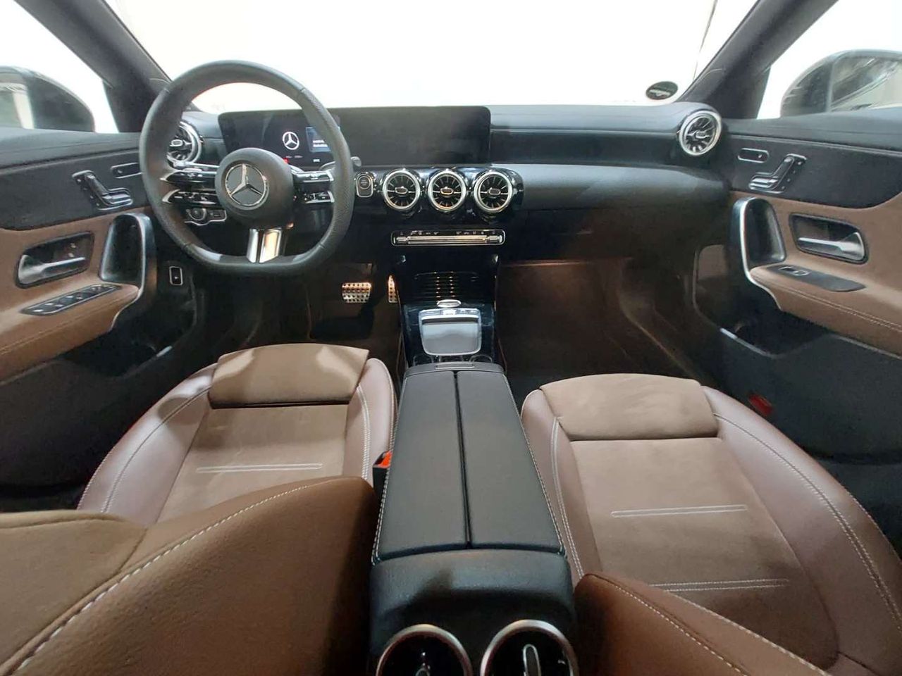 Foto Mercedes-Benz Clase CLA 10