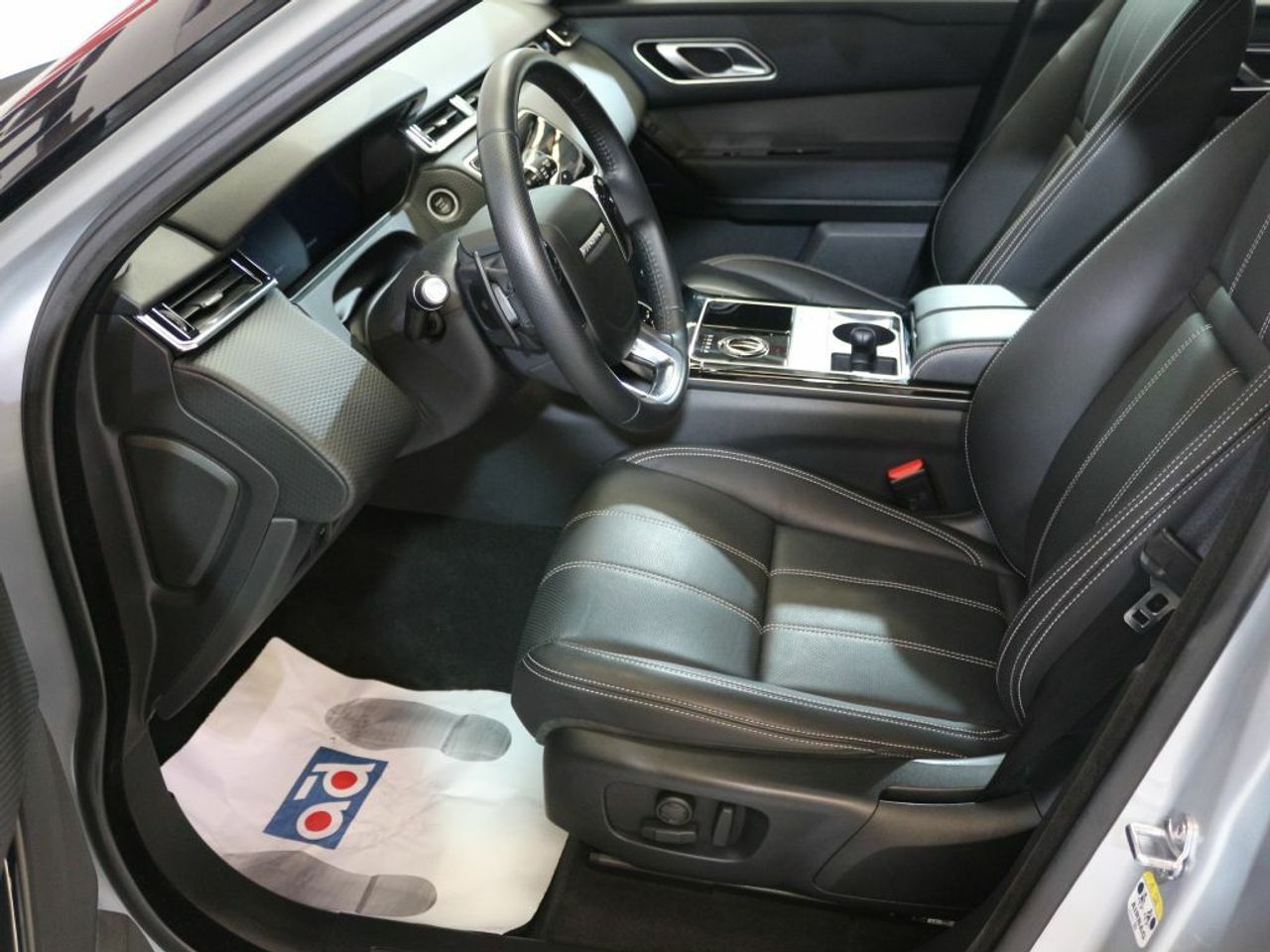 Foto Land-Rover Range Rover Velar 15