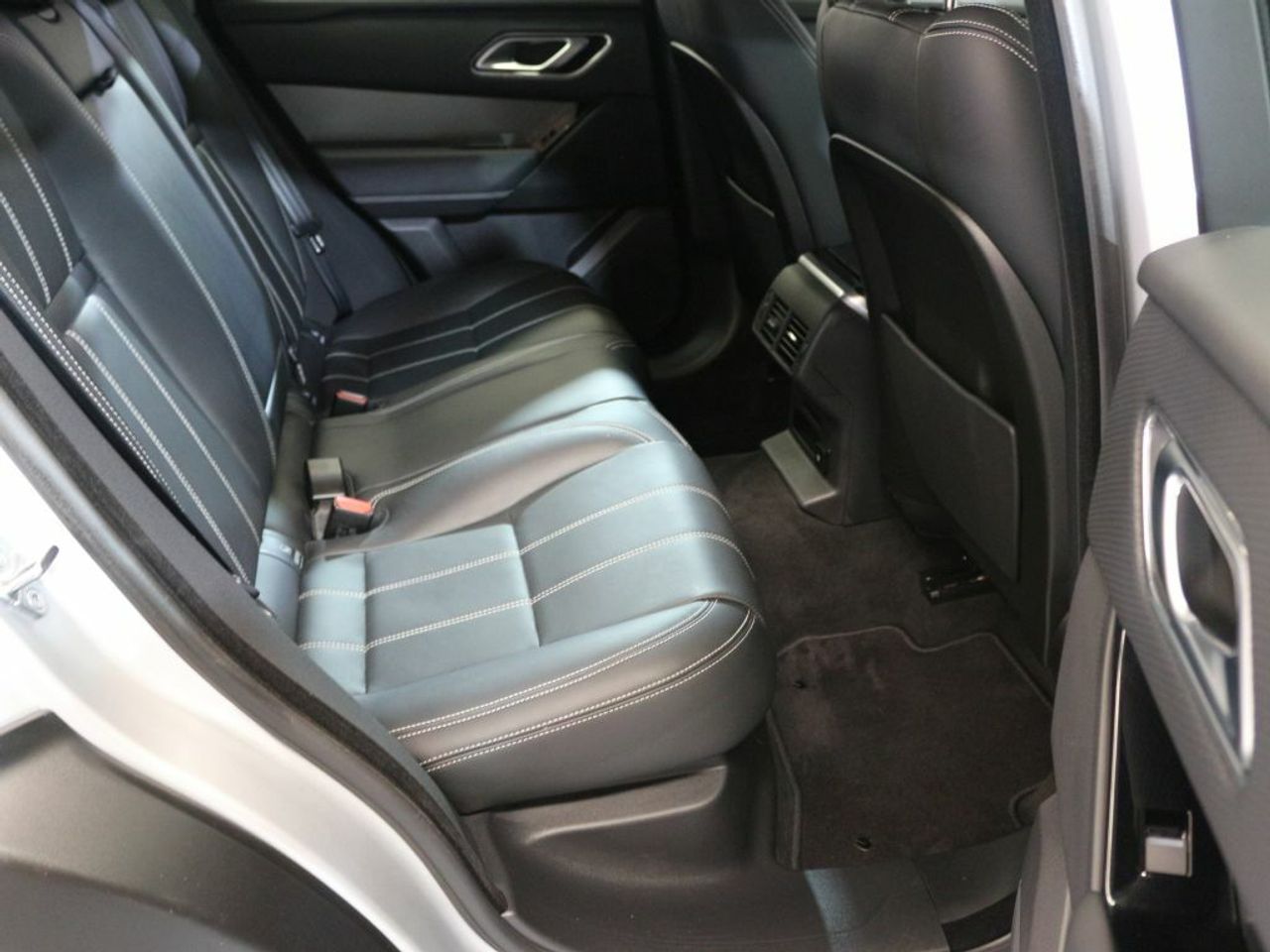 Foto Land-Rover Range Rover Velar 17