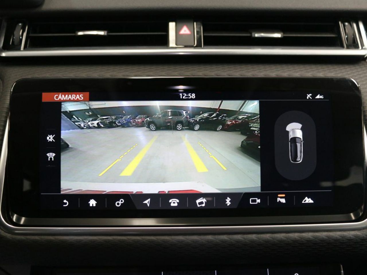 Foto Land-Rover Range Rover Velar 30