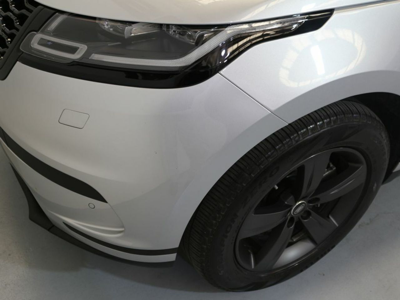 Foto Land-Rover Range Rover Velar 38