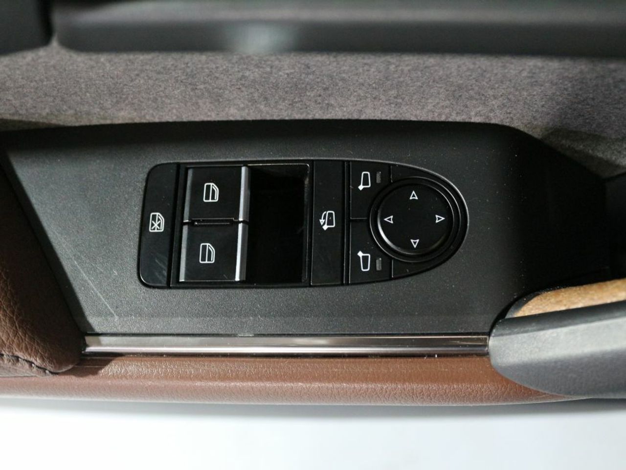 Foto Mazda MX-30 9