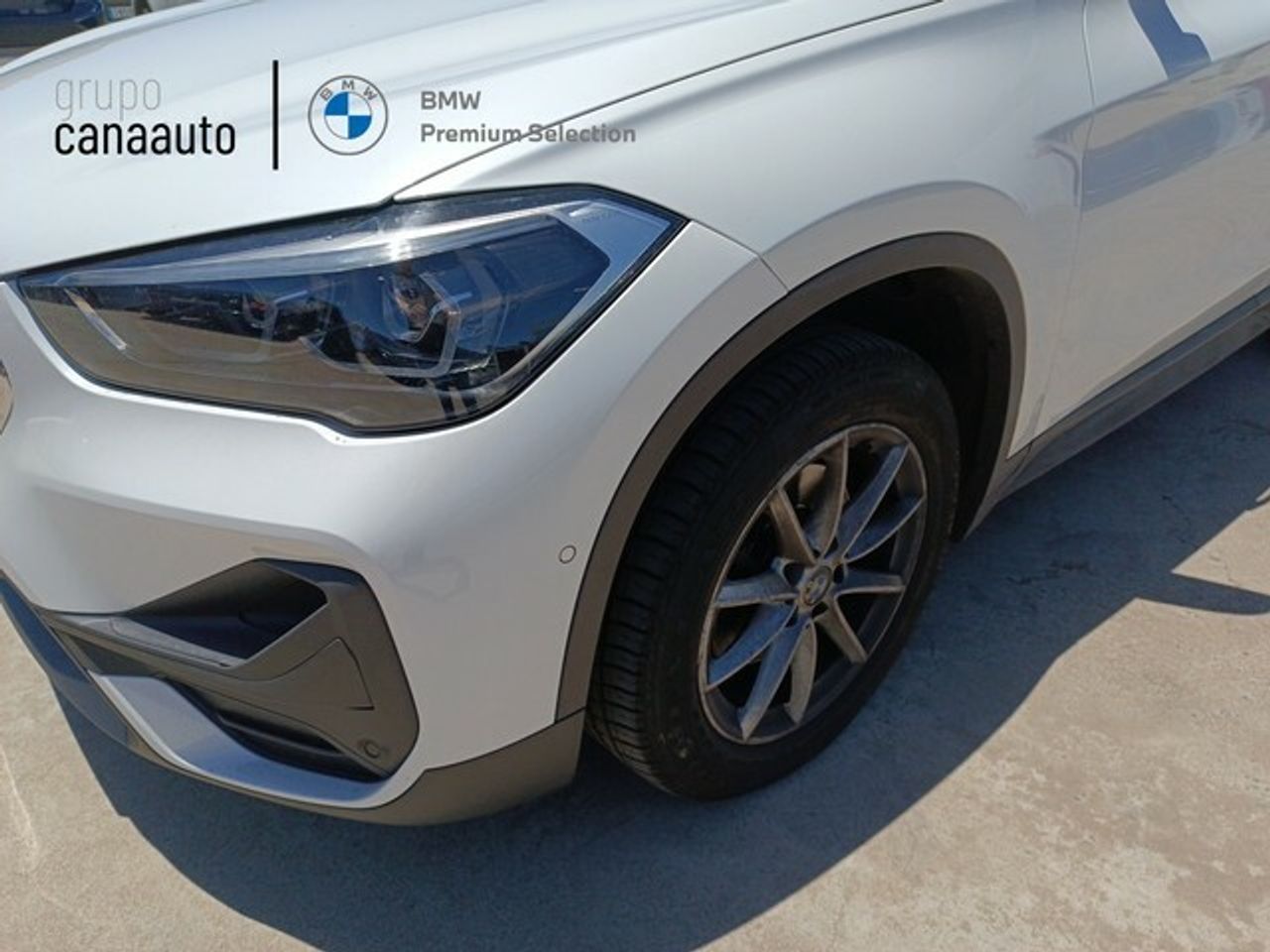 Foto BMW X1 6