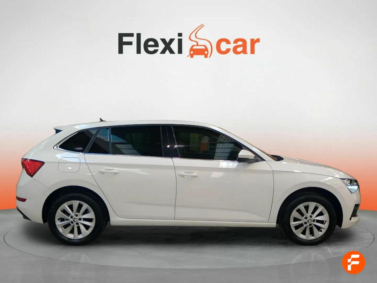 Foto Skoda Scala 4