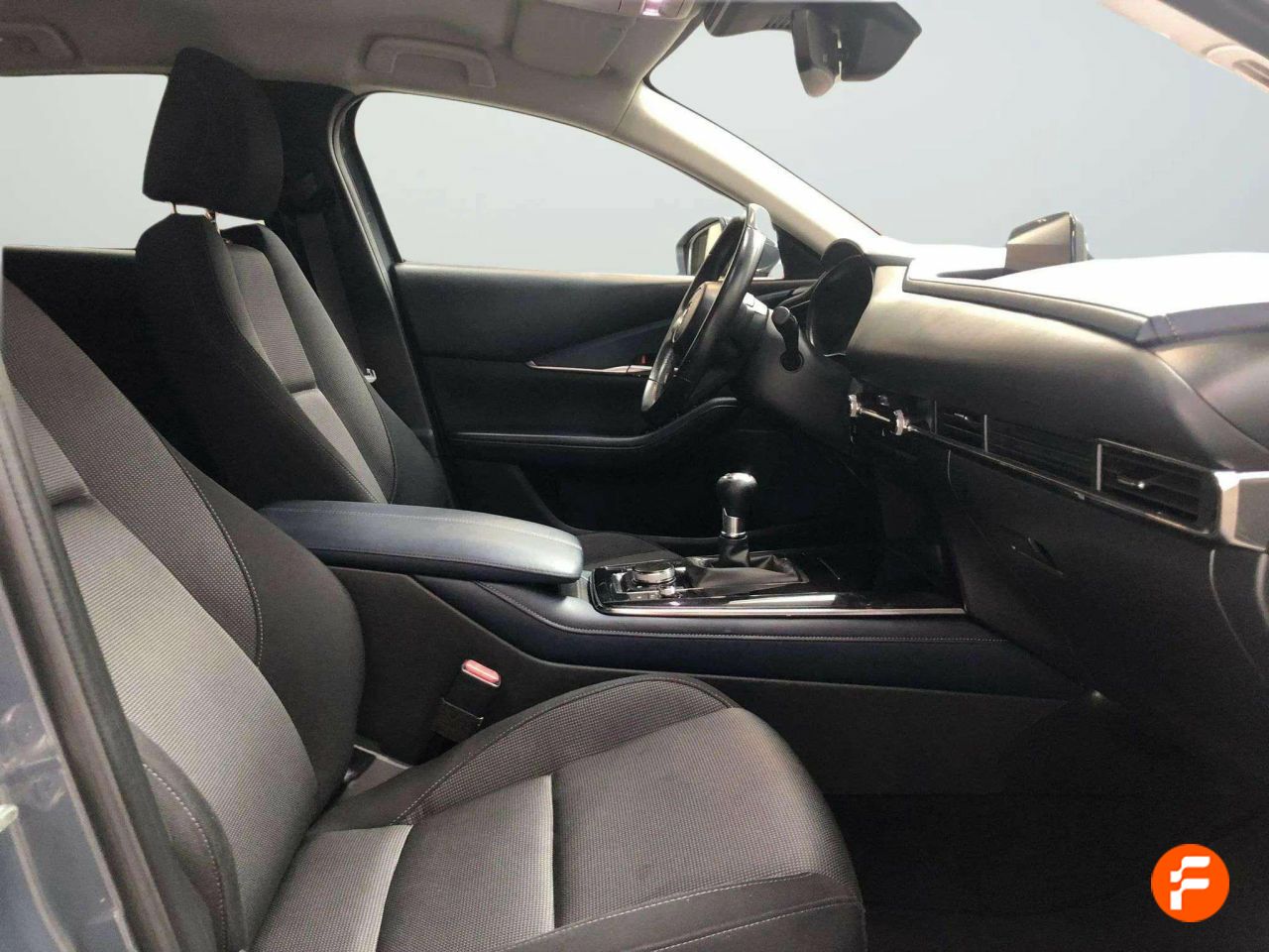 Foto Mazda CX-30 11