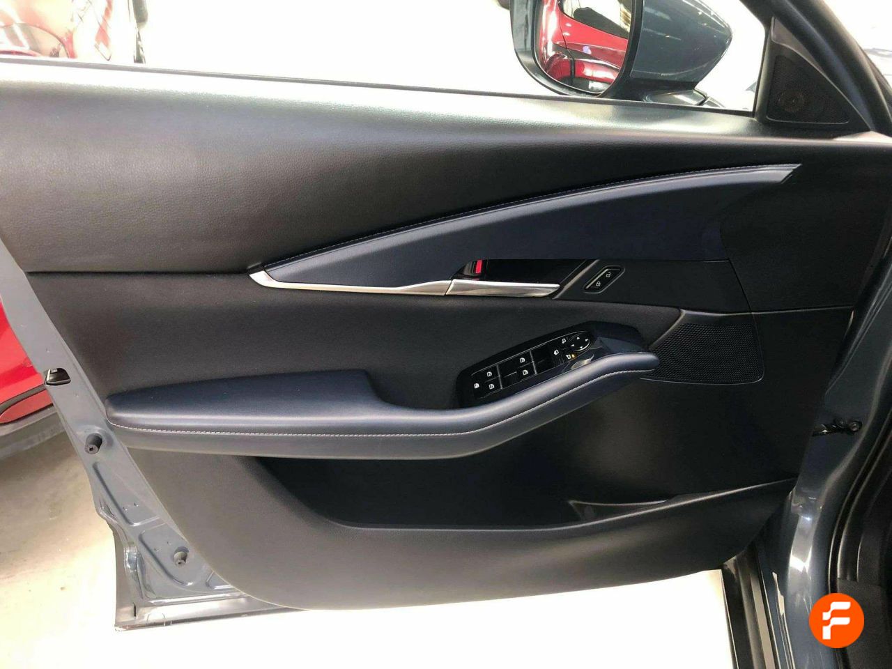 Foto Mazda CX-30 14