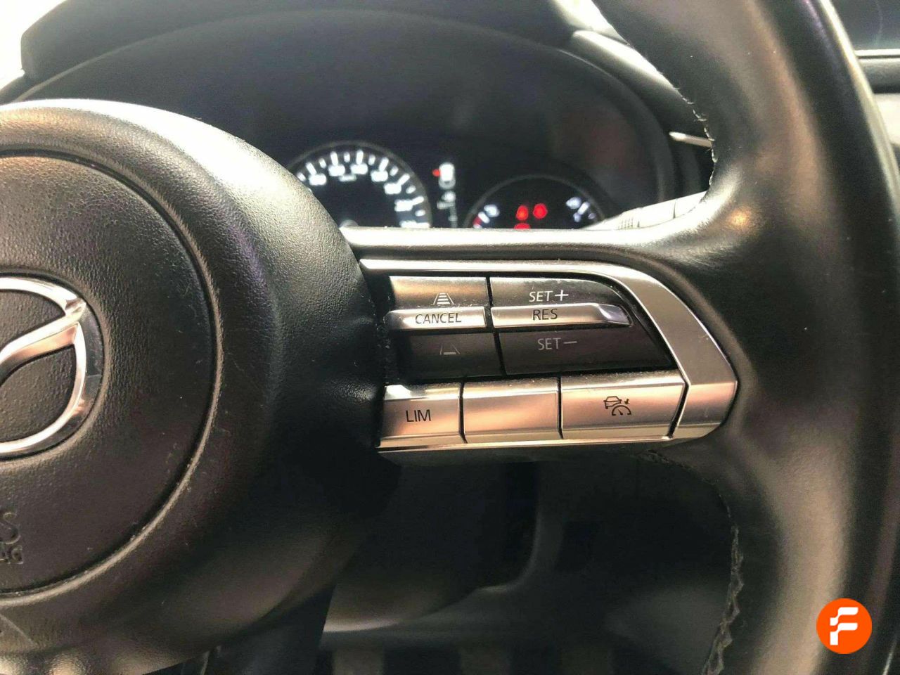 Foto Mazda CX-30 19