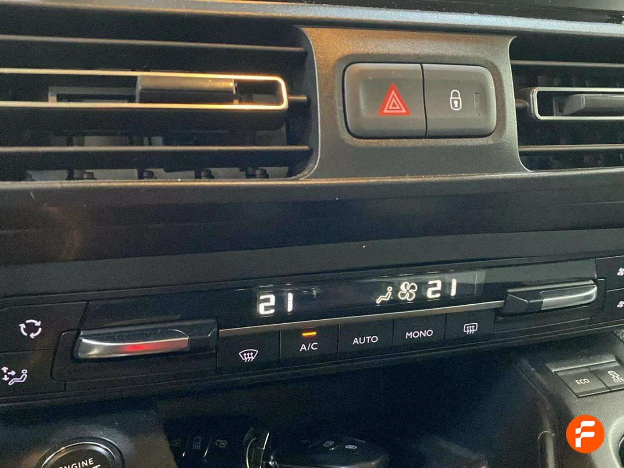 Foto Citroën Berlingo 24