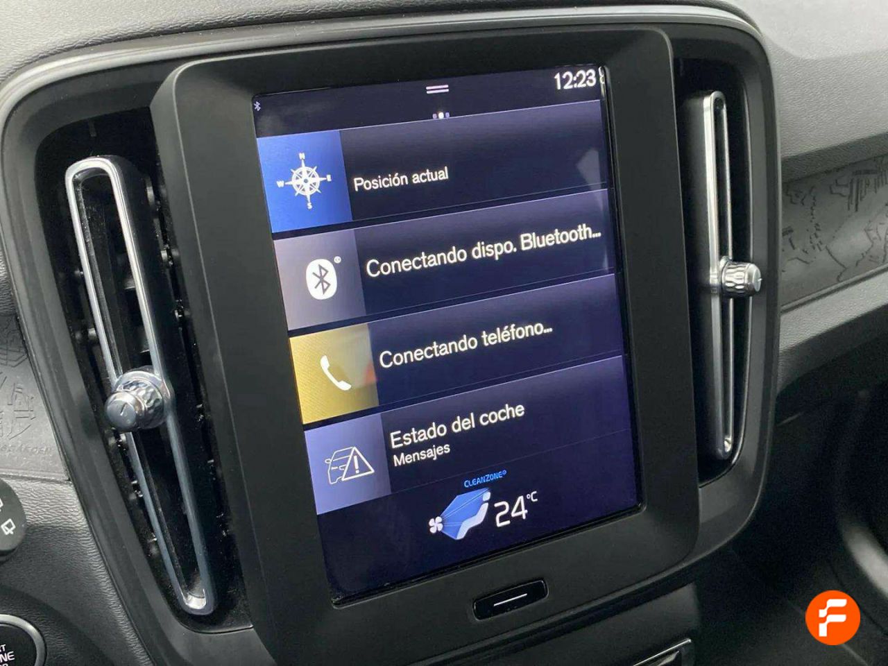 Foto Volvo XC40 16