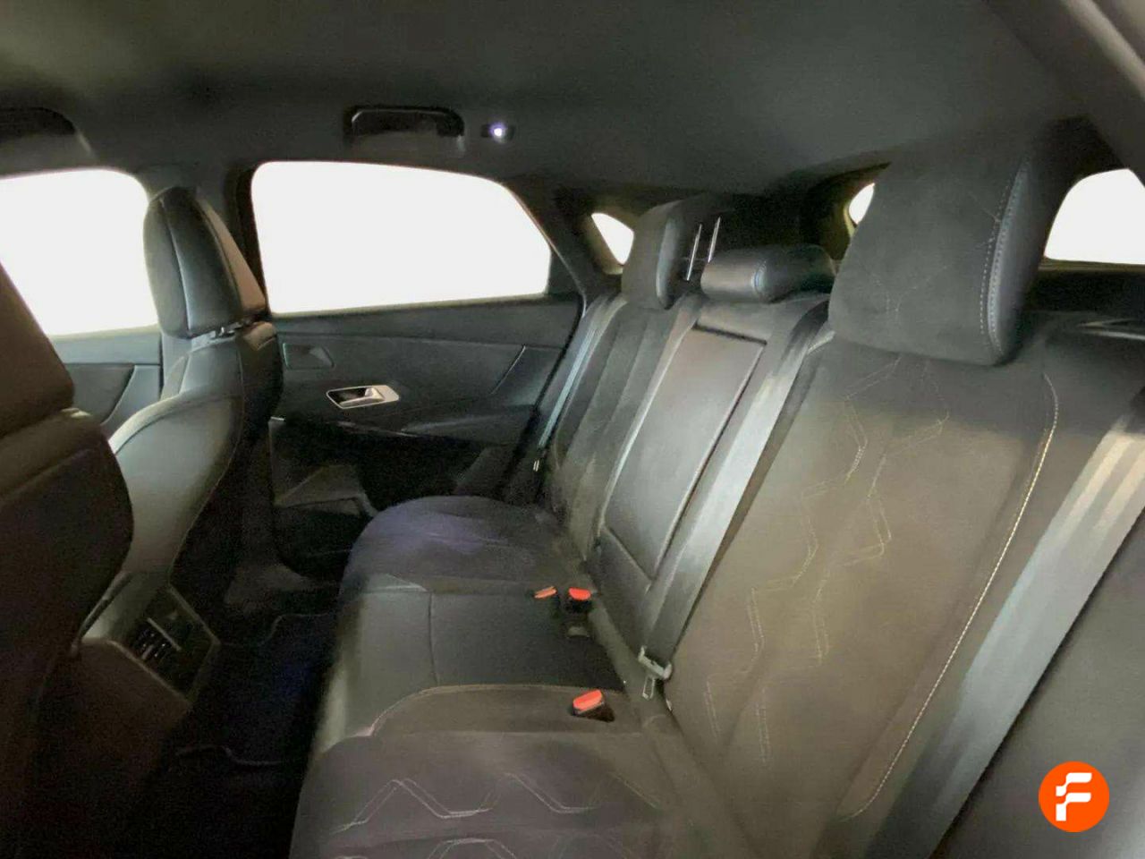 Foto DS Automobiles DS 7 19