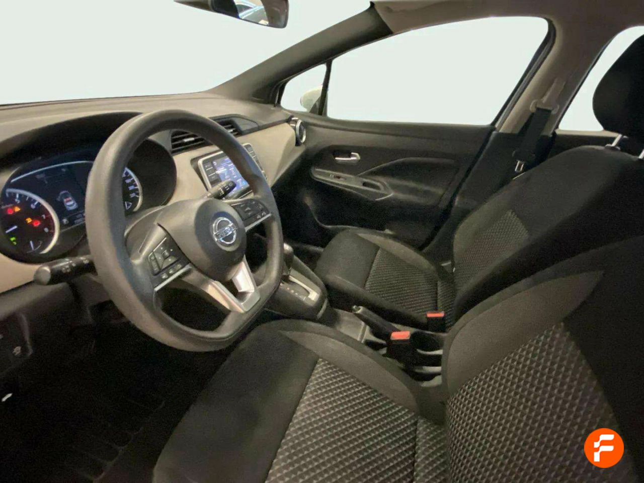 Foto Nissan Micra 14