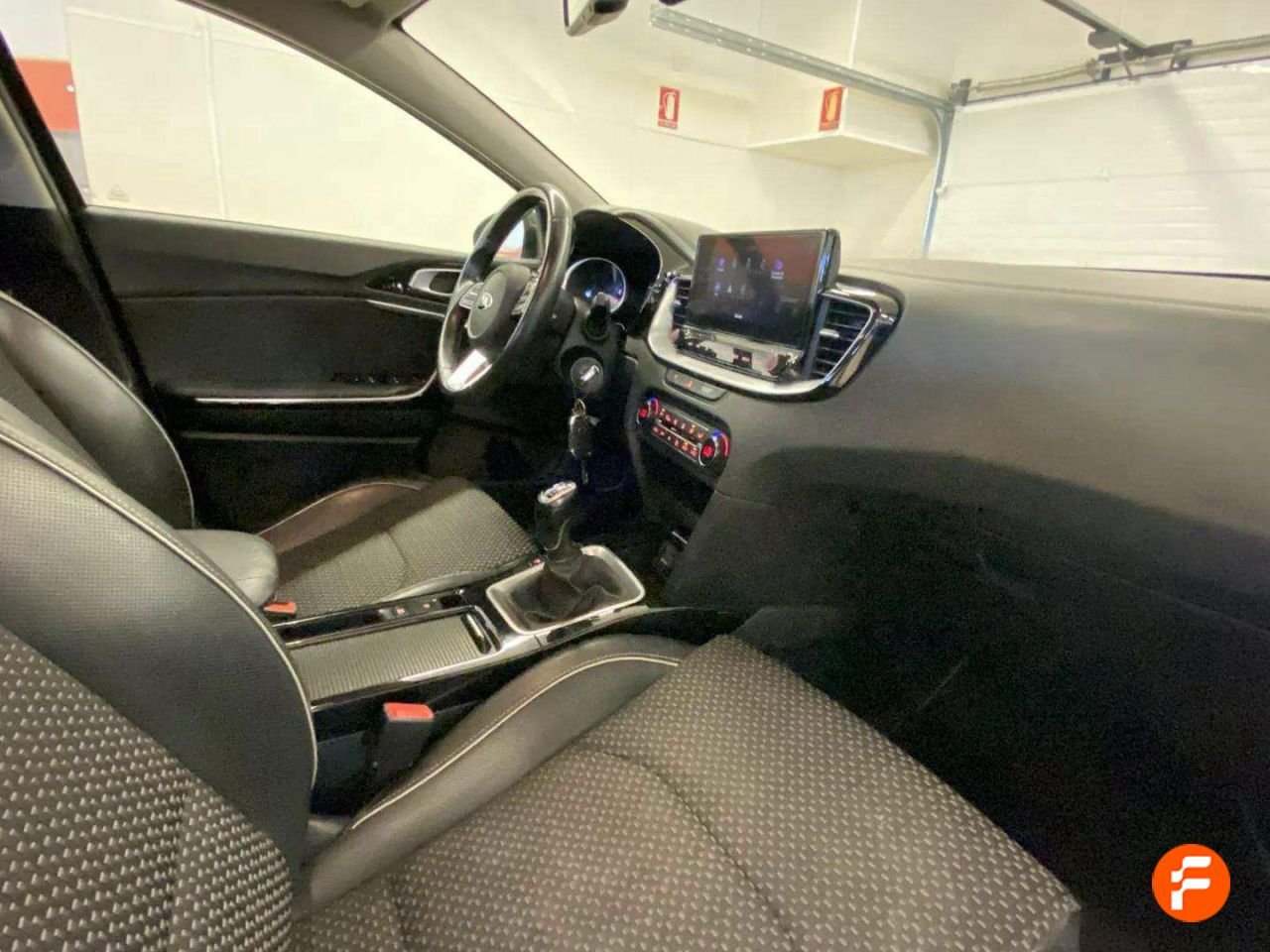 Foto Kia XCeed 18