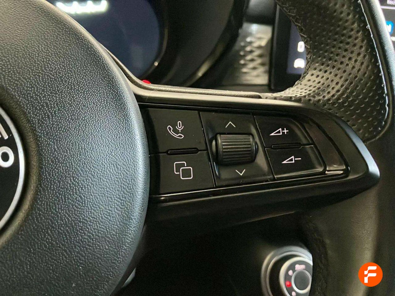 Foto Alfa Romeo Tonale 18