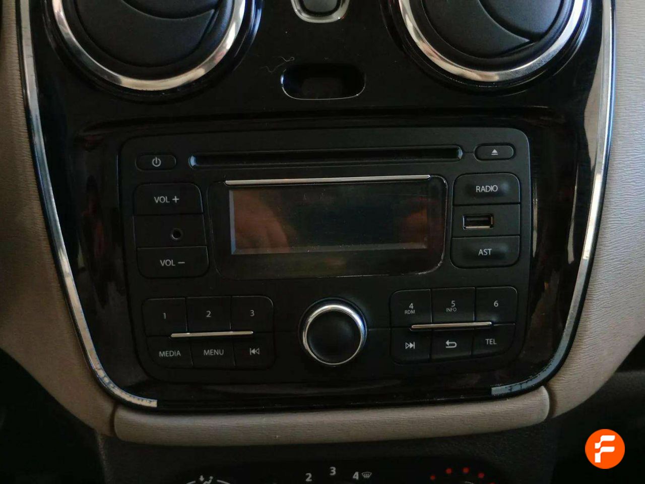 Foto Dacia Lodgy 17