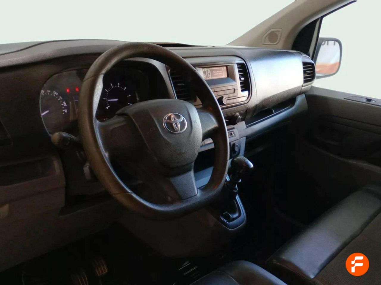 Foto Toyota Proace 12