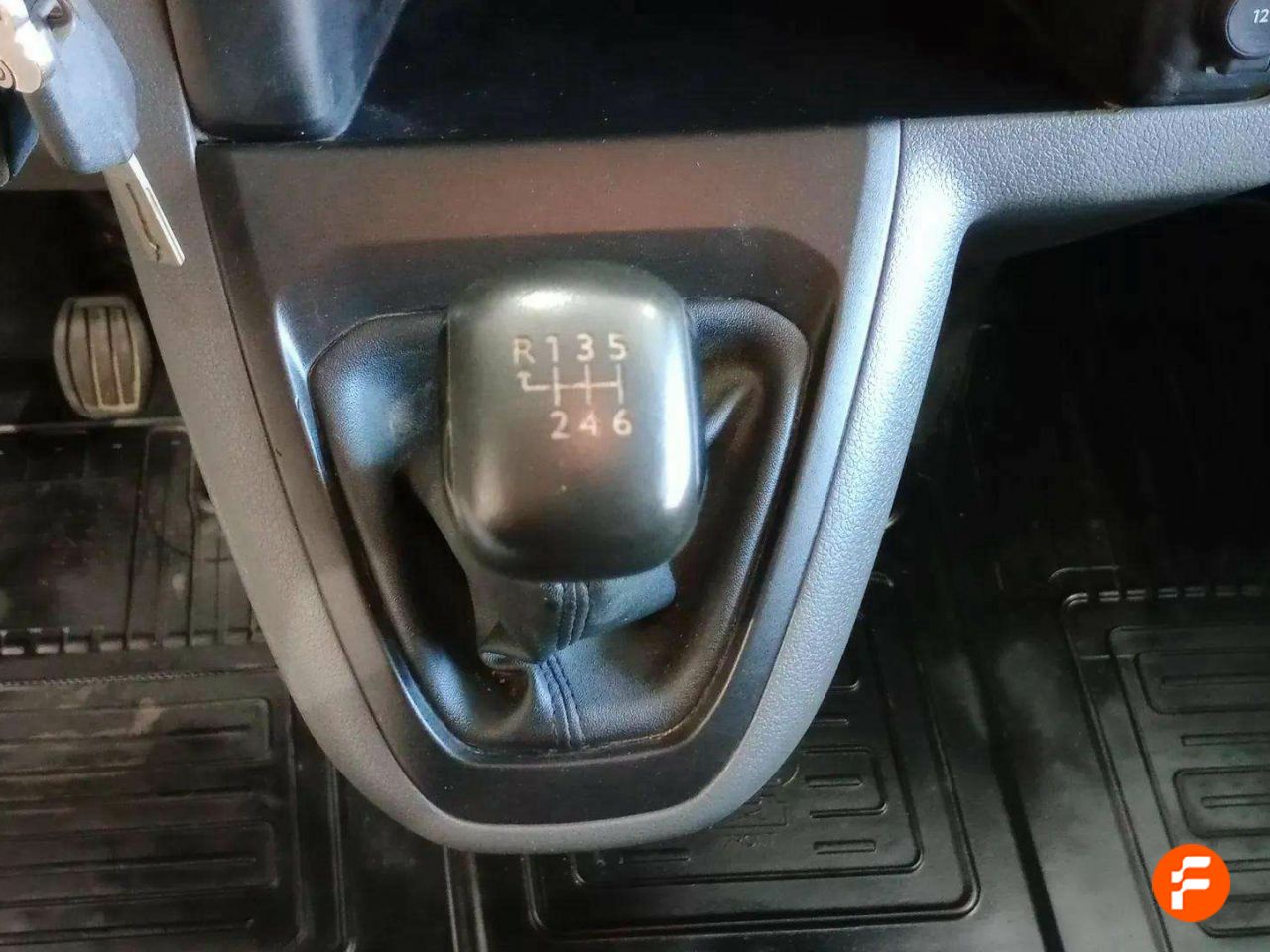 Foto Toyota Proace 13