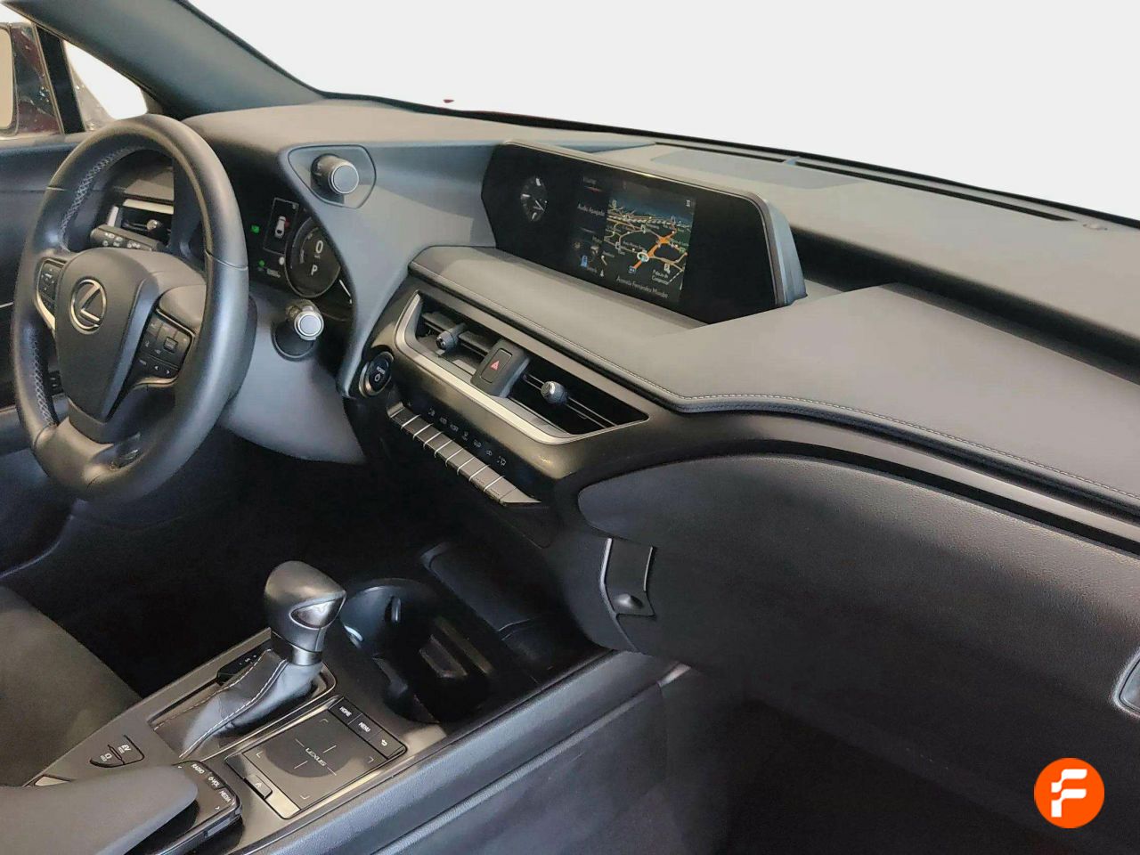 Foto Lexus UX 13
