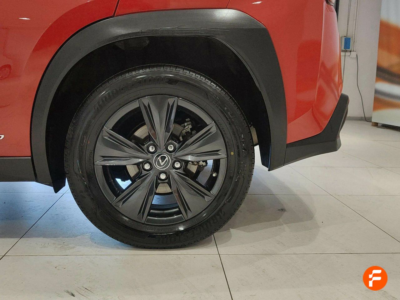 Foto Lexus UX 15
