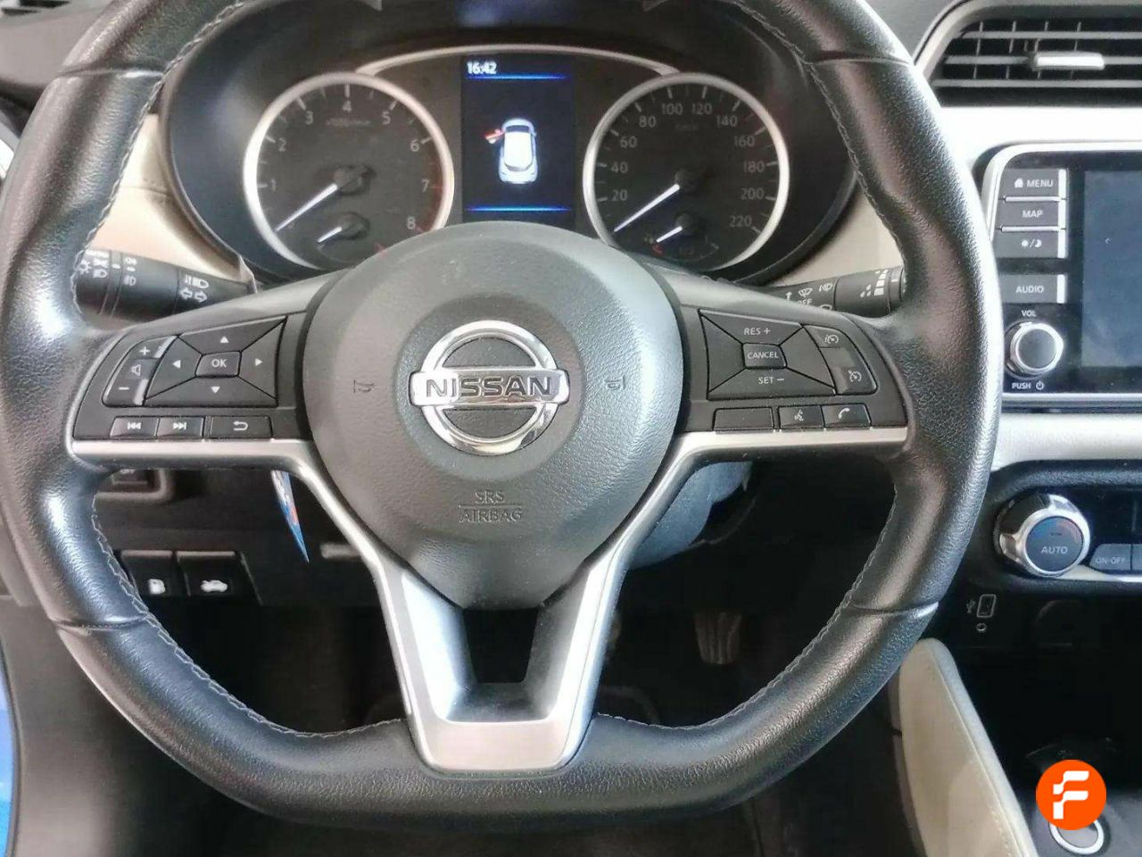Foto Nissan Micra 8