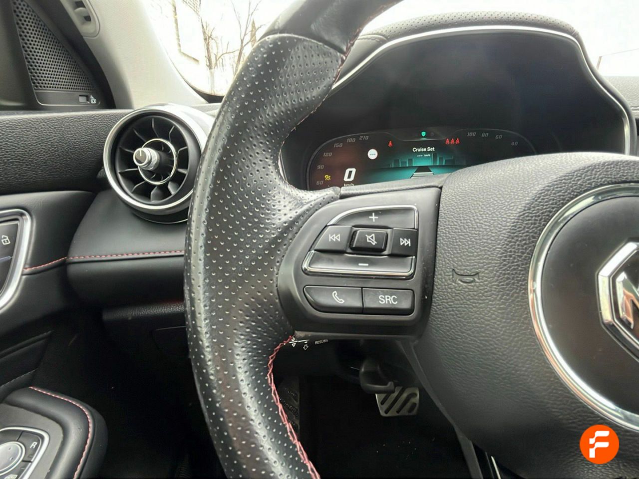 Foto MG HS 15