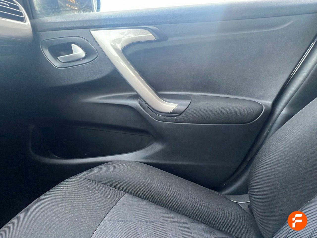Foto Citroën C-Elysèe 24