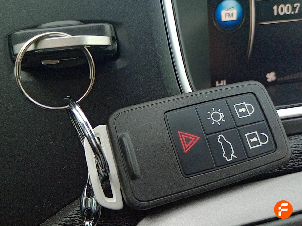 Foto Volvo V40 18