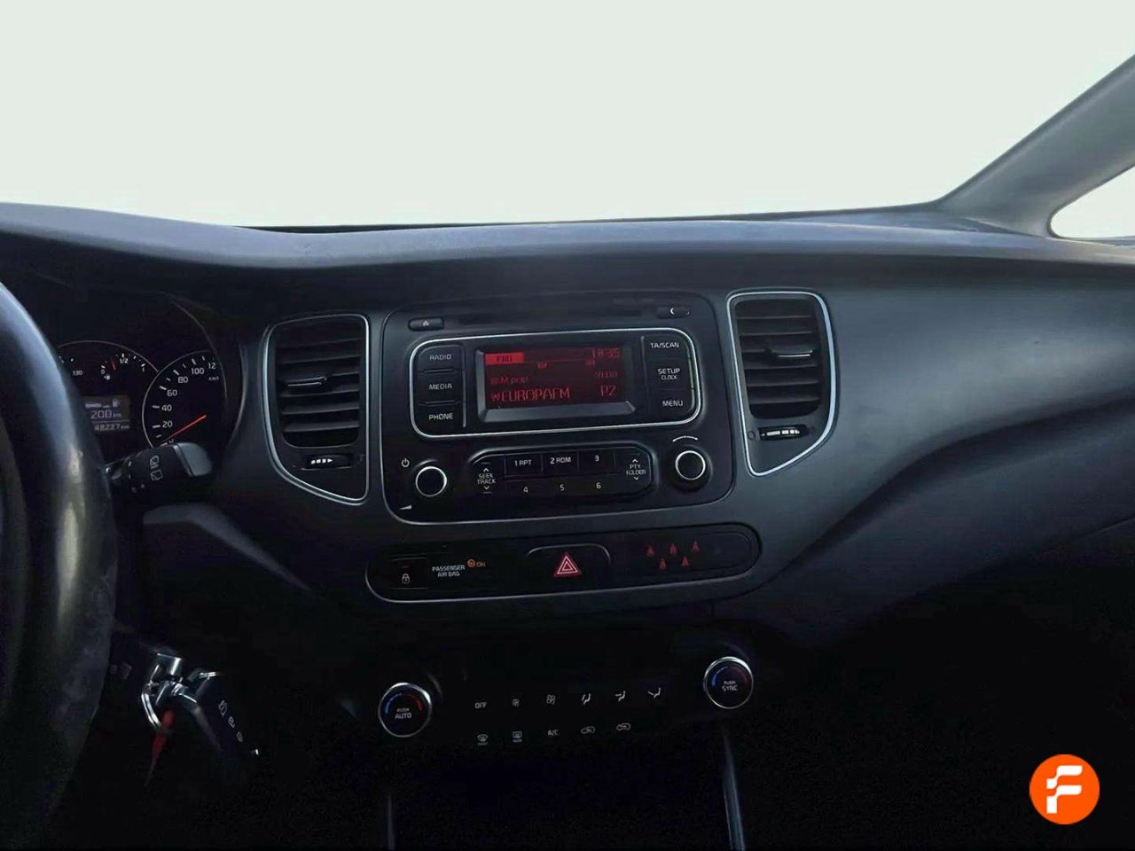 Foto Kia Carens 8