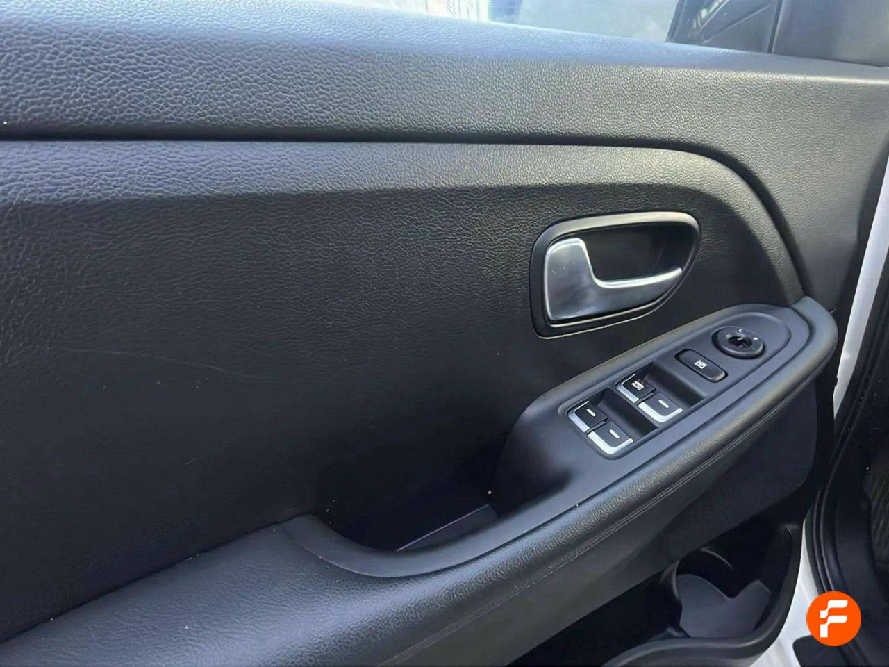 Foto Kia Carens 16