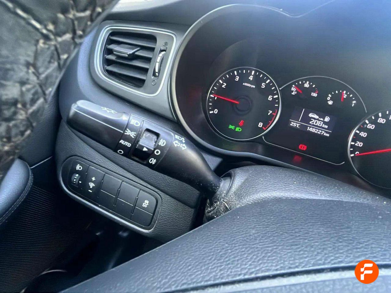 Foto Kia Carens 21