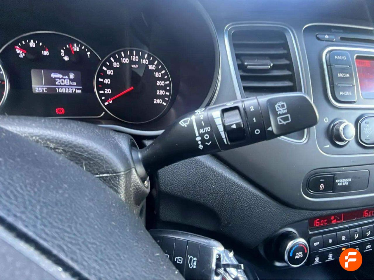 Foto Kia Carens 22