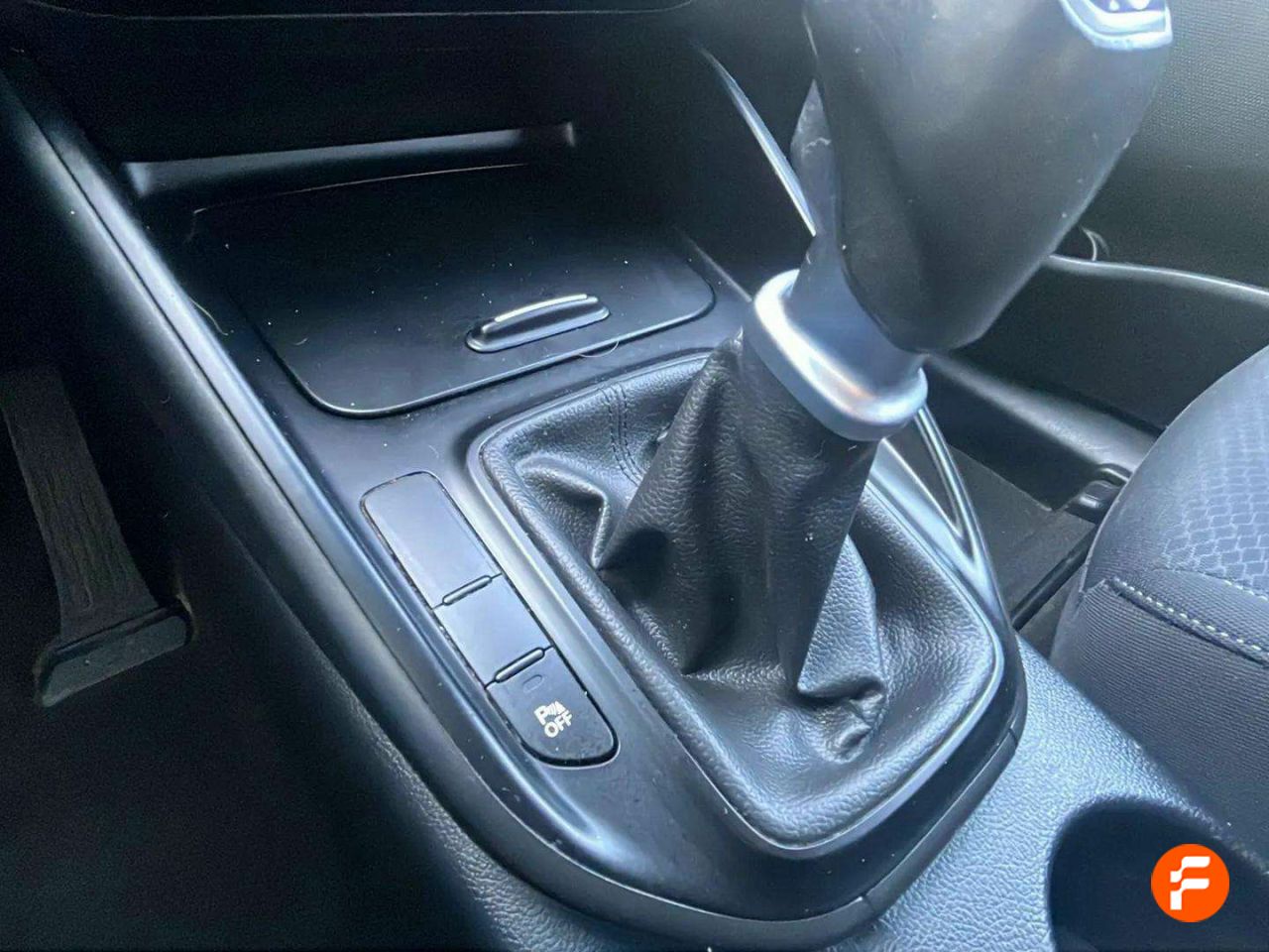 Foto Kia Carens 23