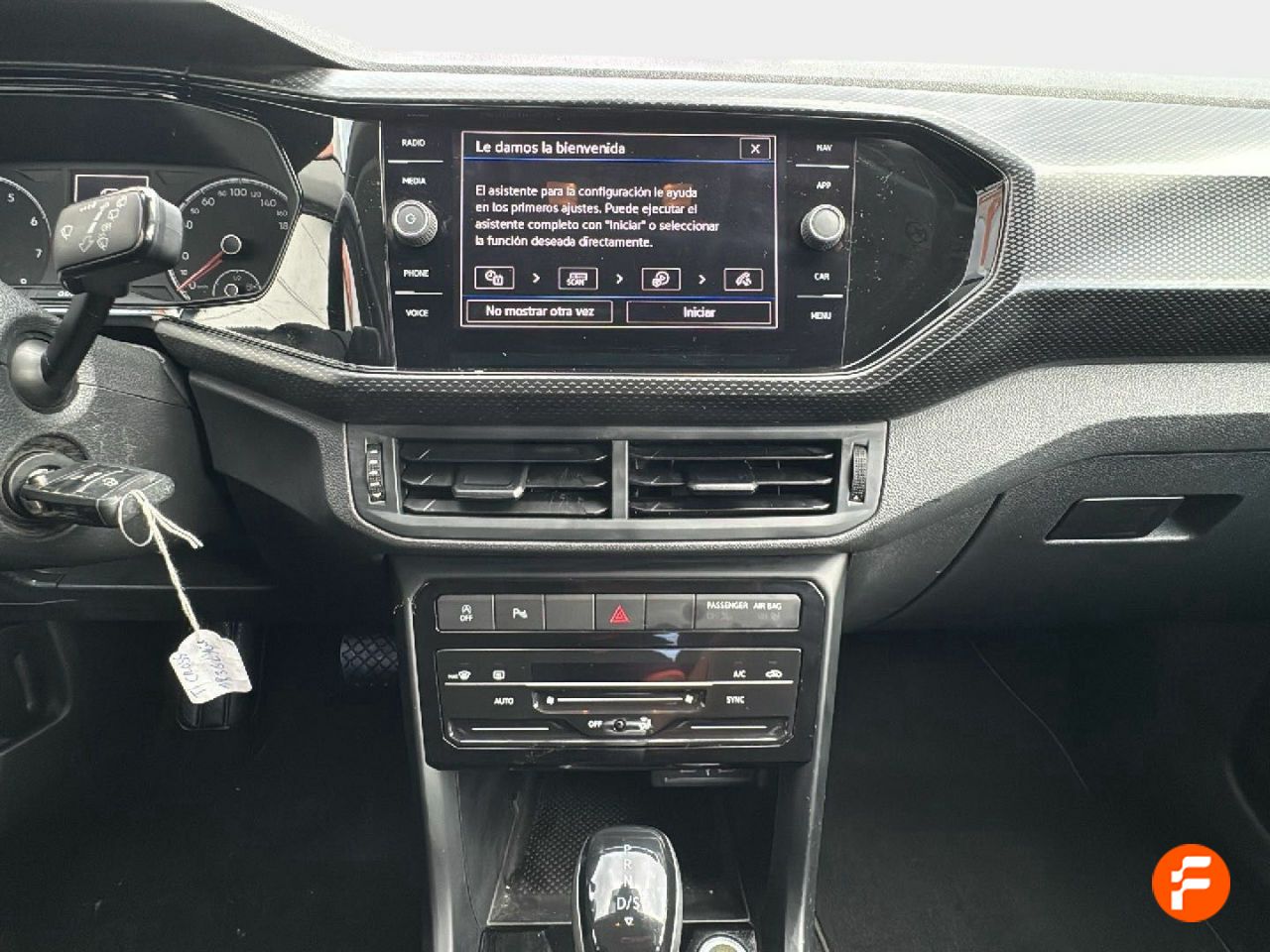 Foto Volkswagen T-Cross 13