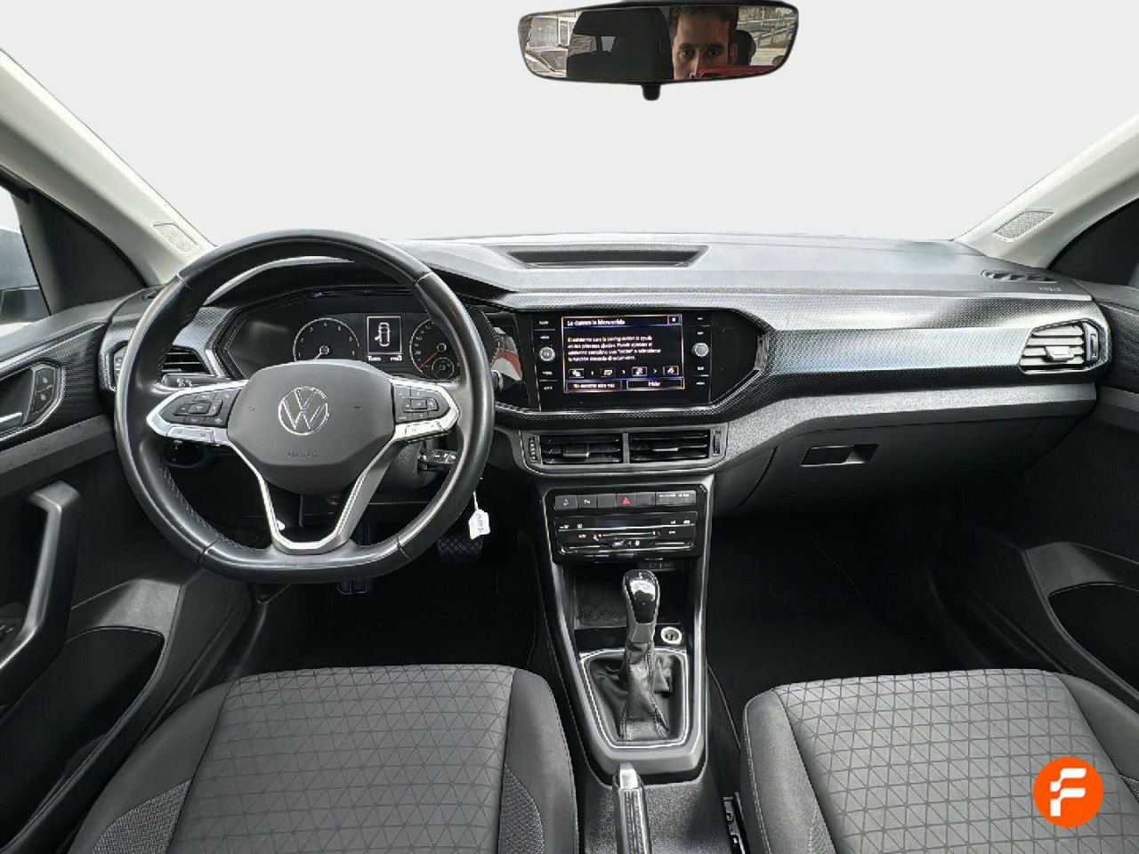 Foto Volkswagen T-Cross 15