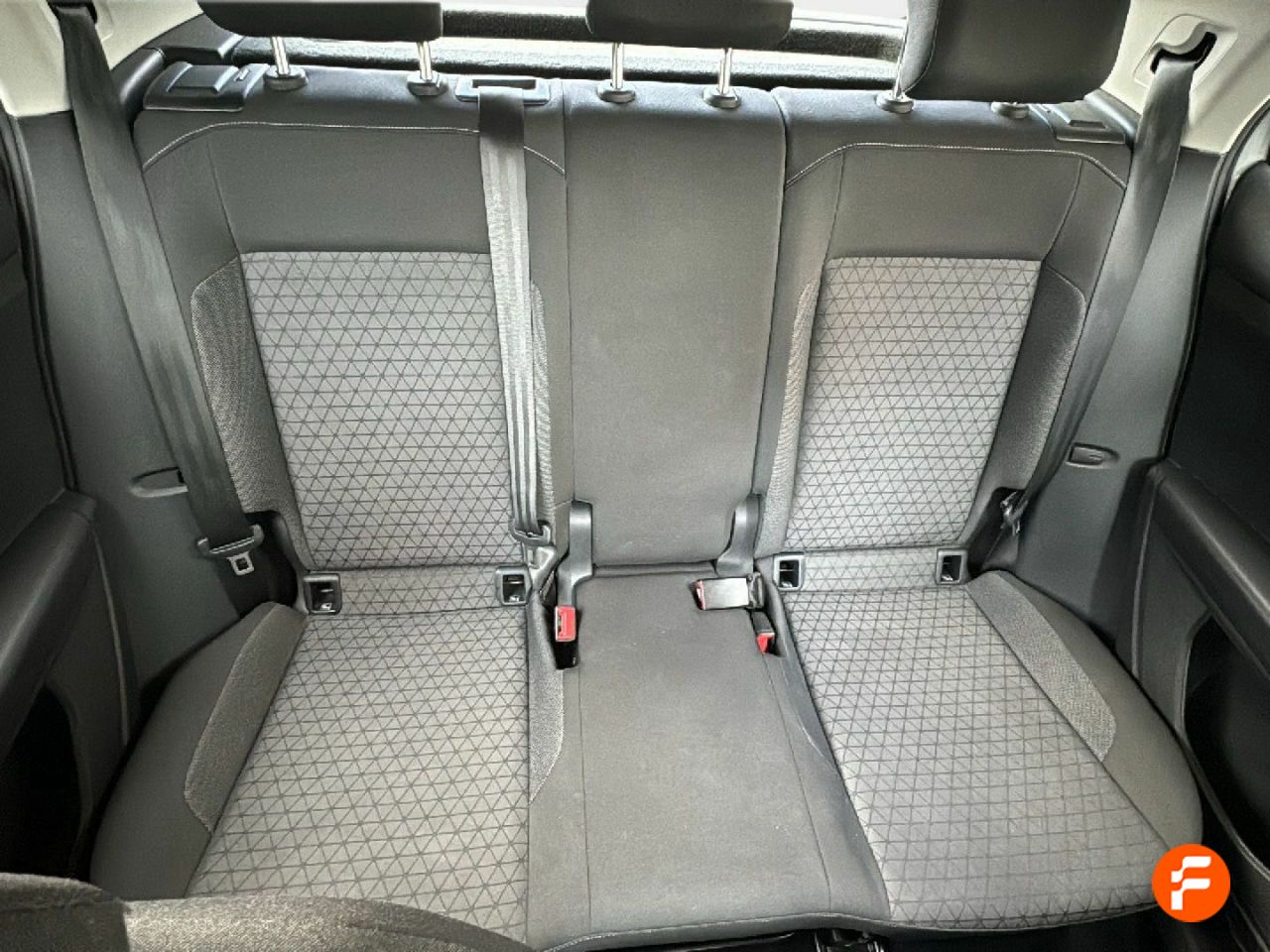 Foto Volkswagen T-Cross 18