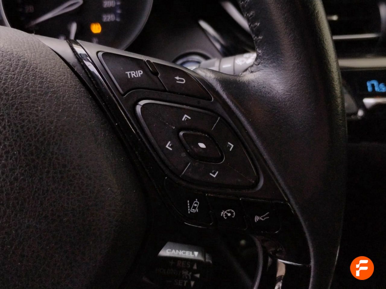 Foto Toyota C-HR 21
