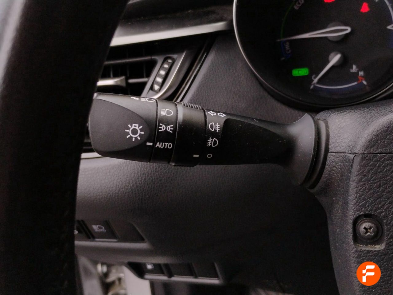 Foto Toyota C-HR 22