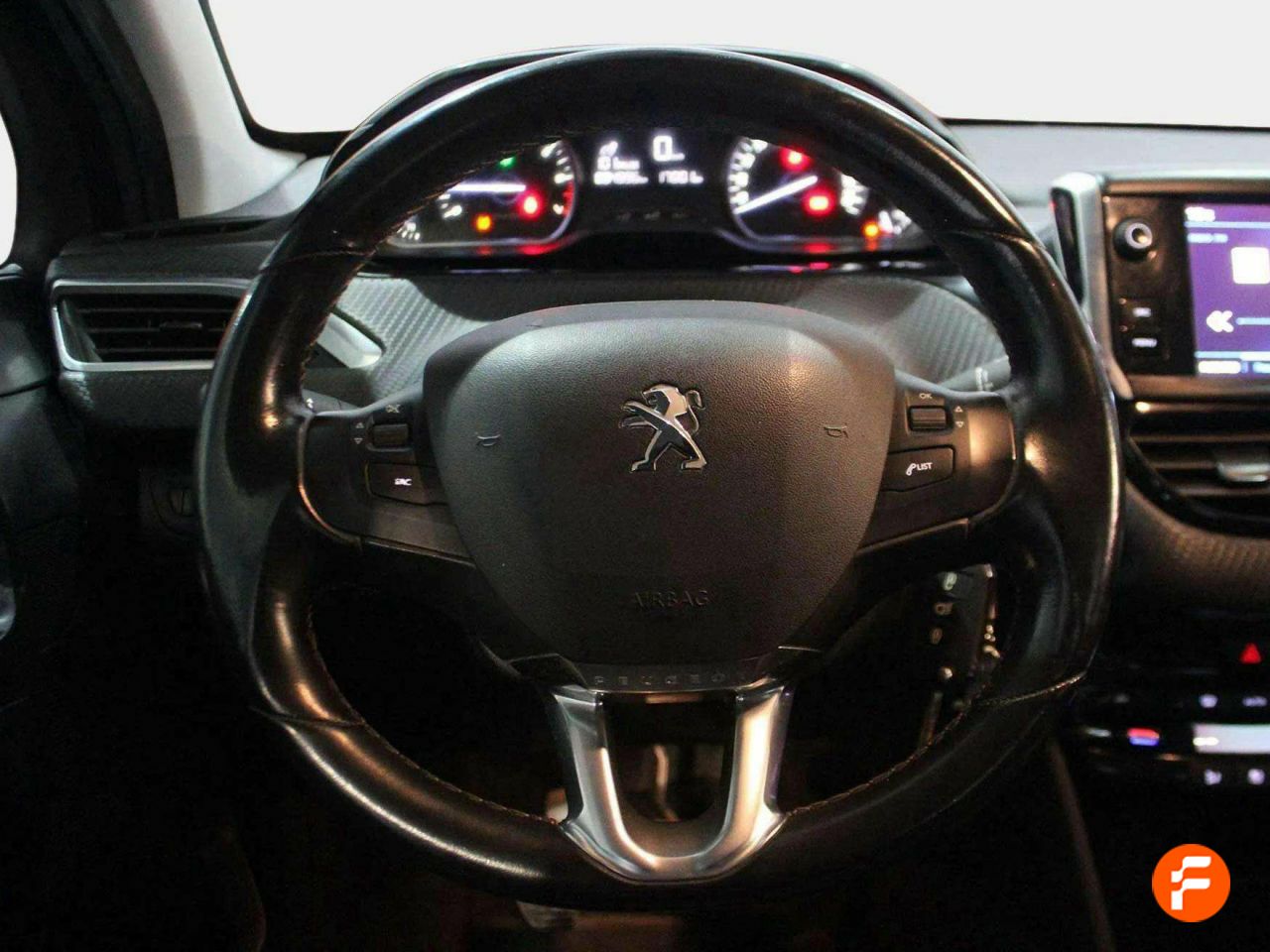 Foto Peugeot 208 8