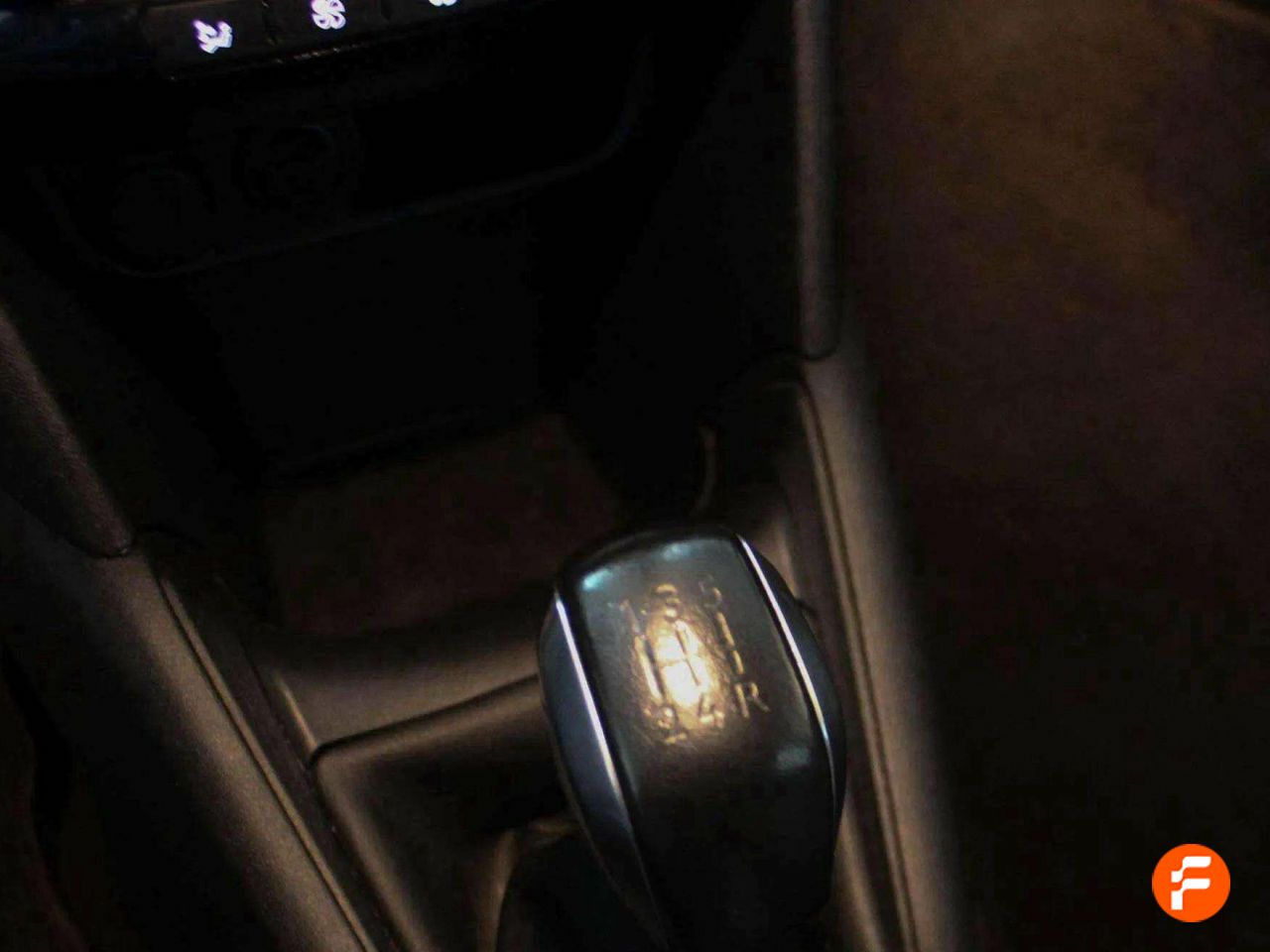 Foto Peugeot 208 11