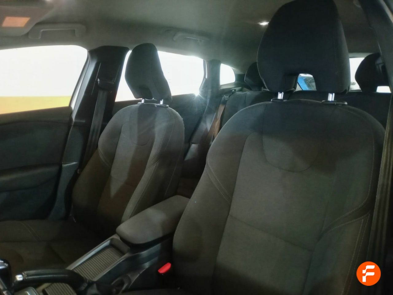 Foto Volvo V40 18