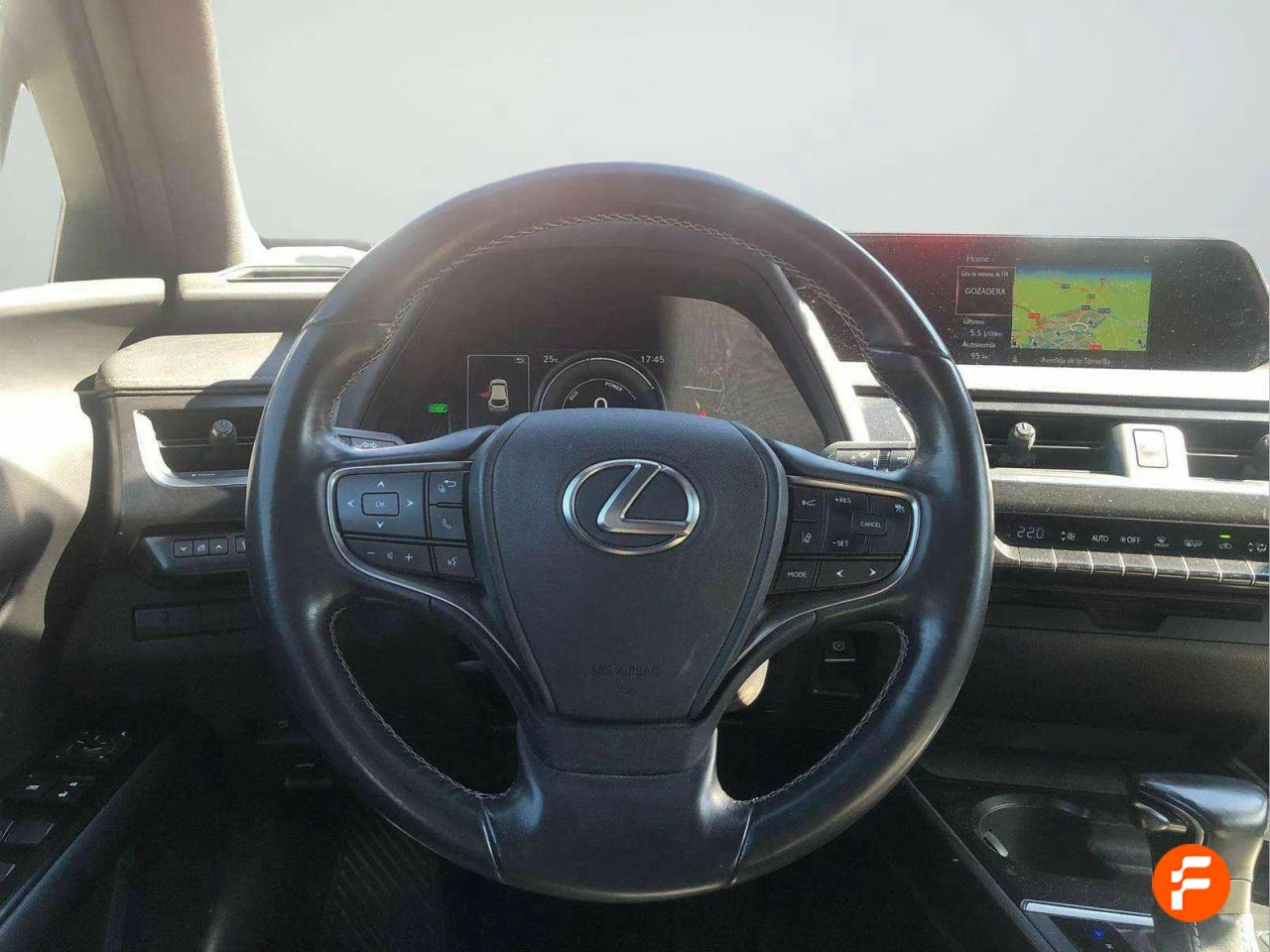 Foto Lexus UX 9