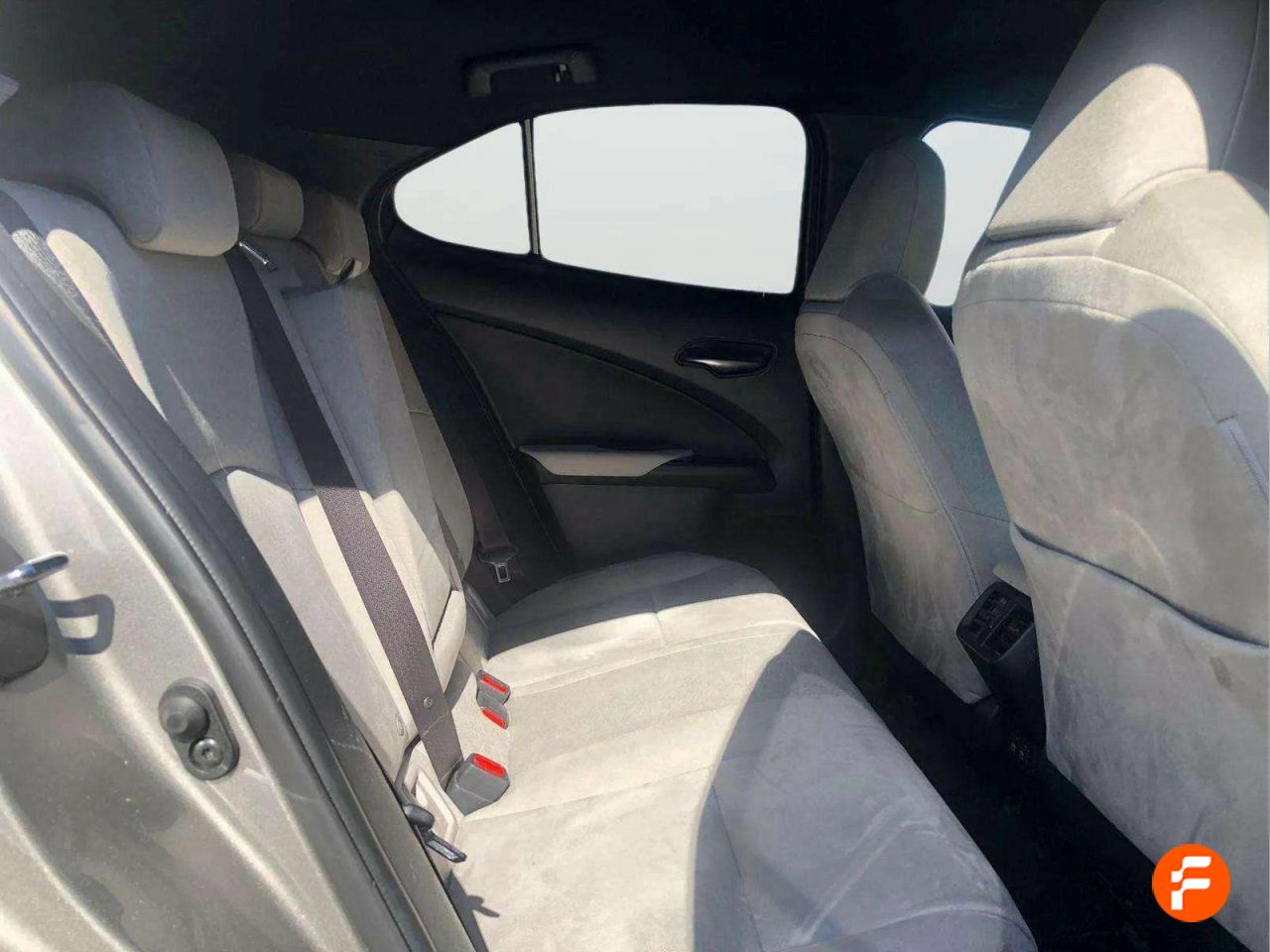 Foto Lexus UX 12