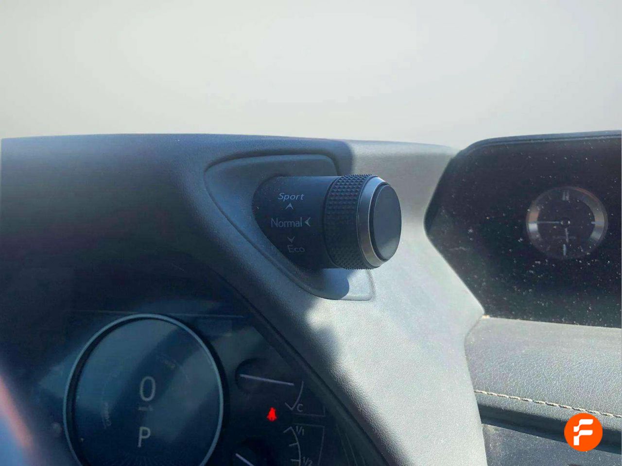 Foto Lexus UX 19