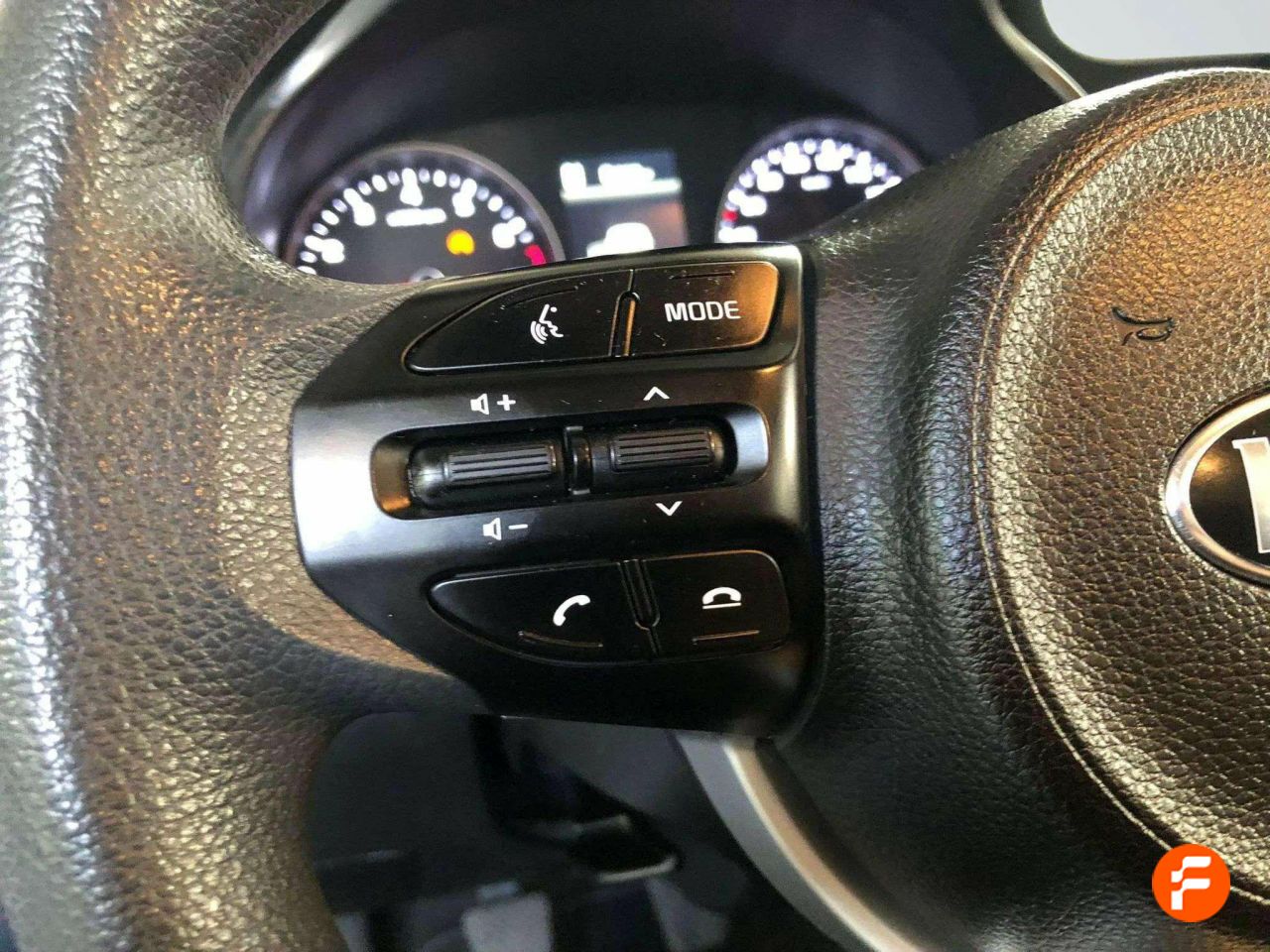 Foto Kia Rio 15