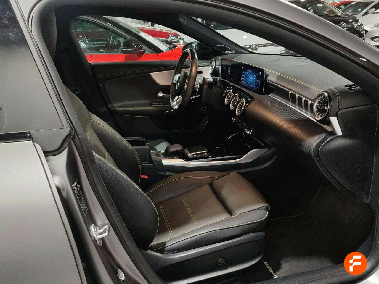 Foto Mercedes-Benz Clase CLA 15