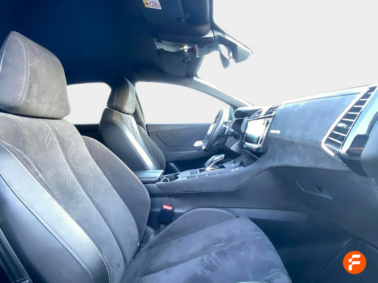 Foto DS Automobiles DS 7 11