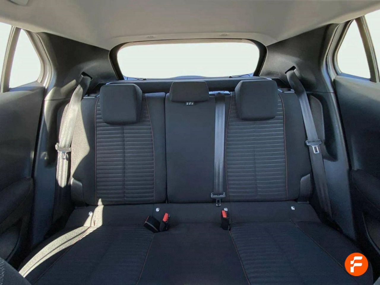 Foto Peugeot 2008 14