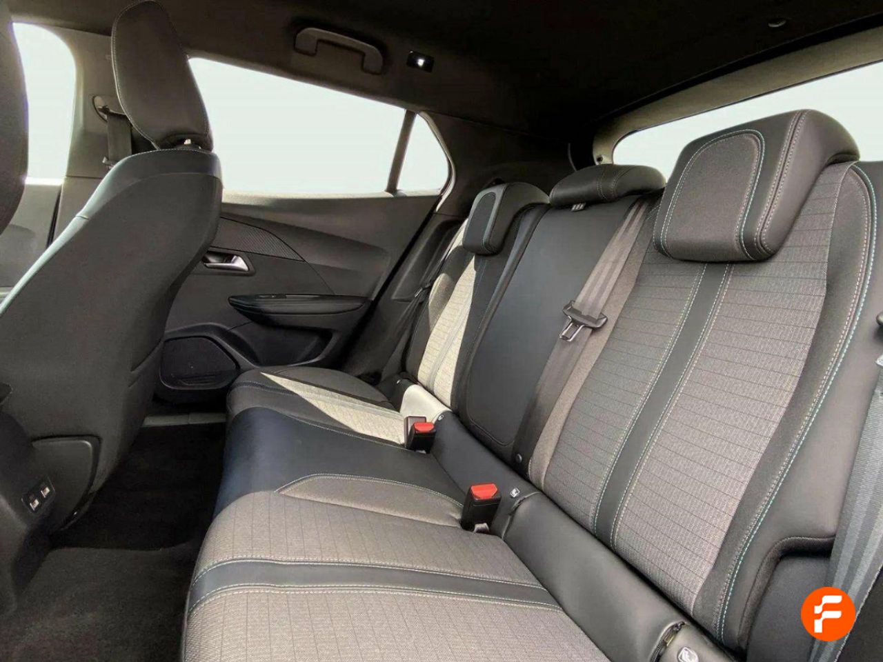 Foto Peugeot 2008 12