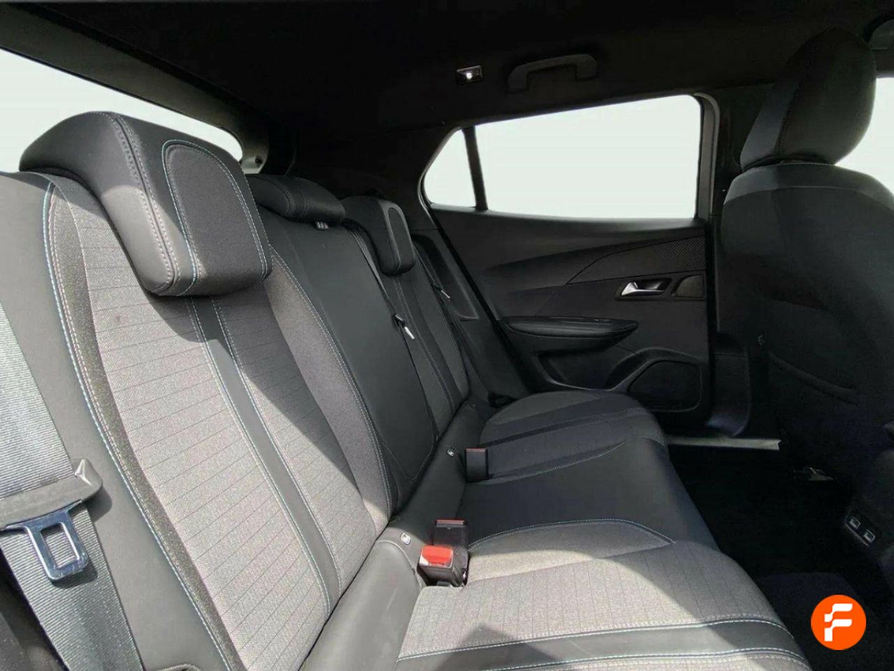 Foto Peugeot 2008 13